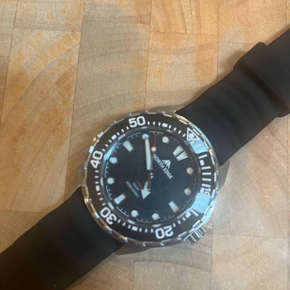 New ( Sale Sale. ) MAKE OFFER North Edge Diving Black Solar Watch. Will accept - Picture 3 of 6